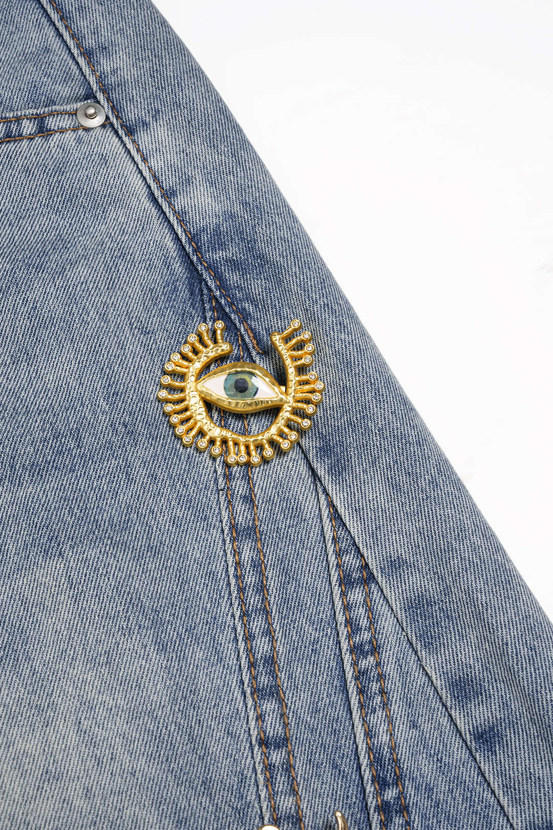 Vaqueros Nova | Corte ancho con detalles metalizados