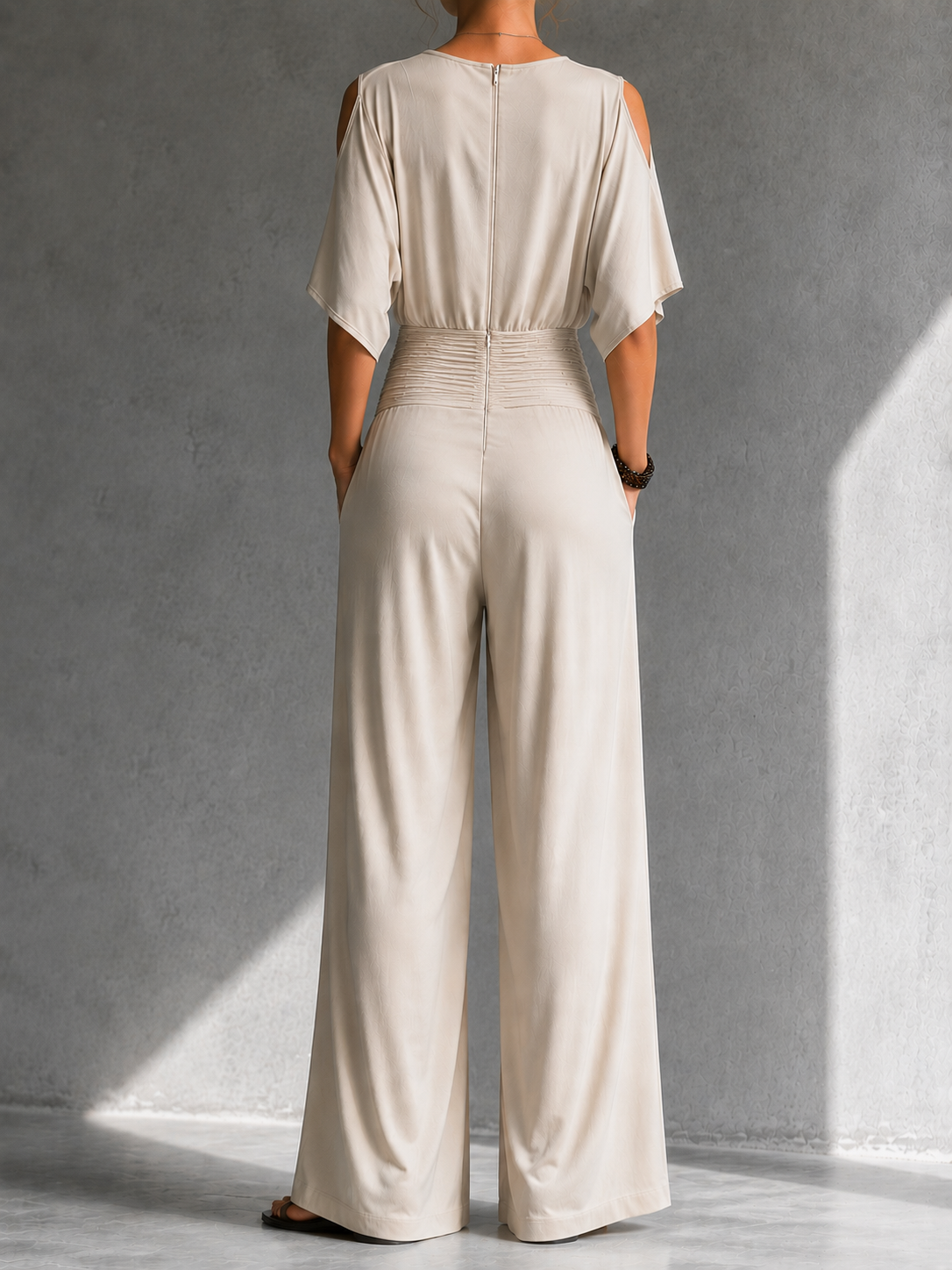 Alia |  Conjunto elegante con efecto cruzado y pernera ancha