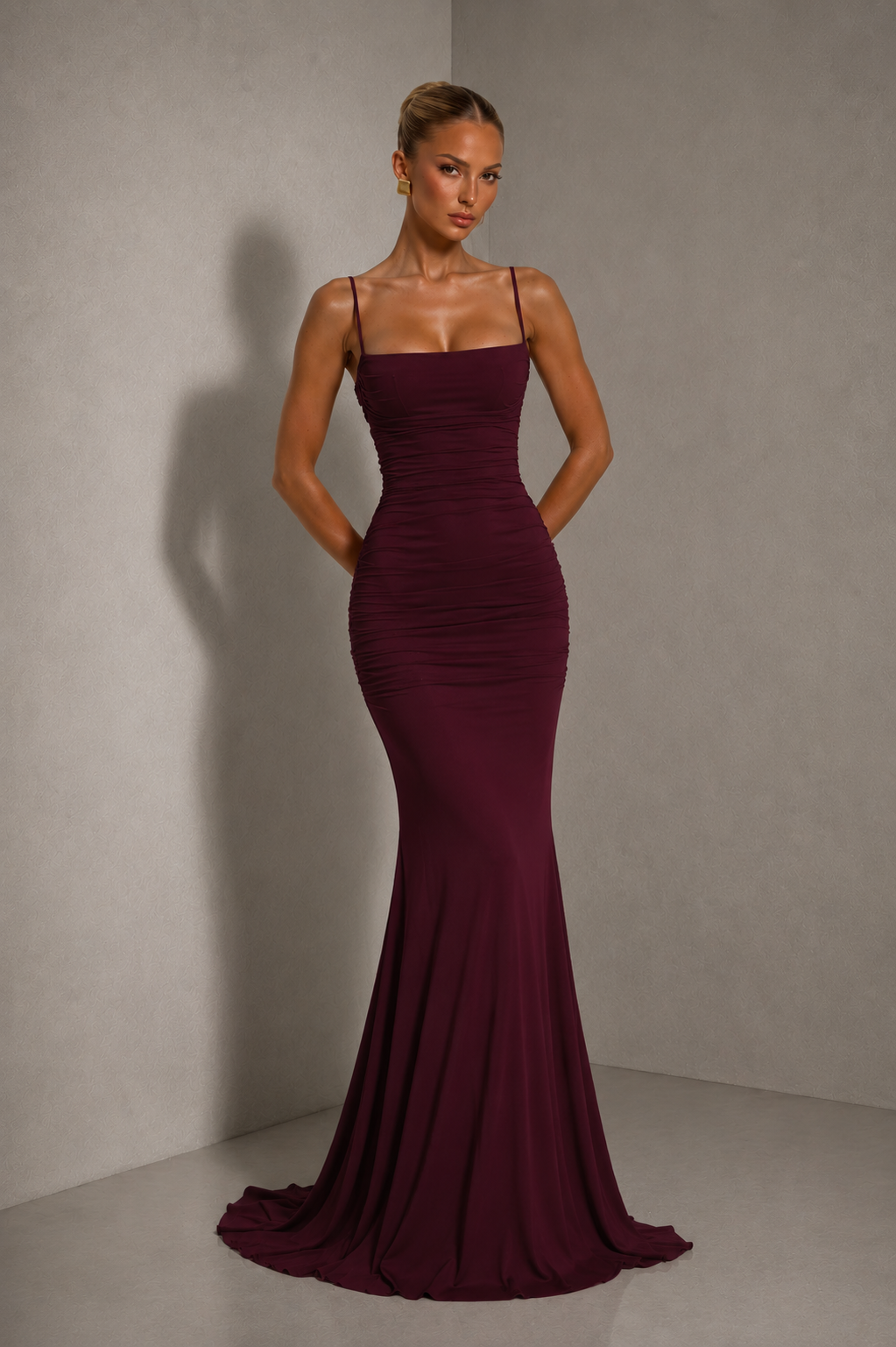 Solei | Vestido Satinado Elegante con espalda descubierta