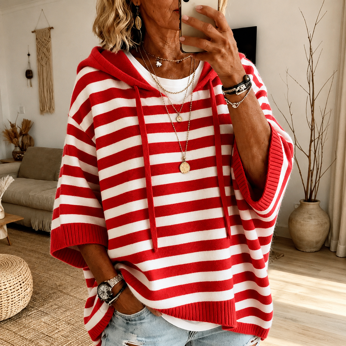 Charlotte | Jersey poncho rojo de rayas con capucha