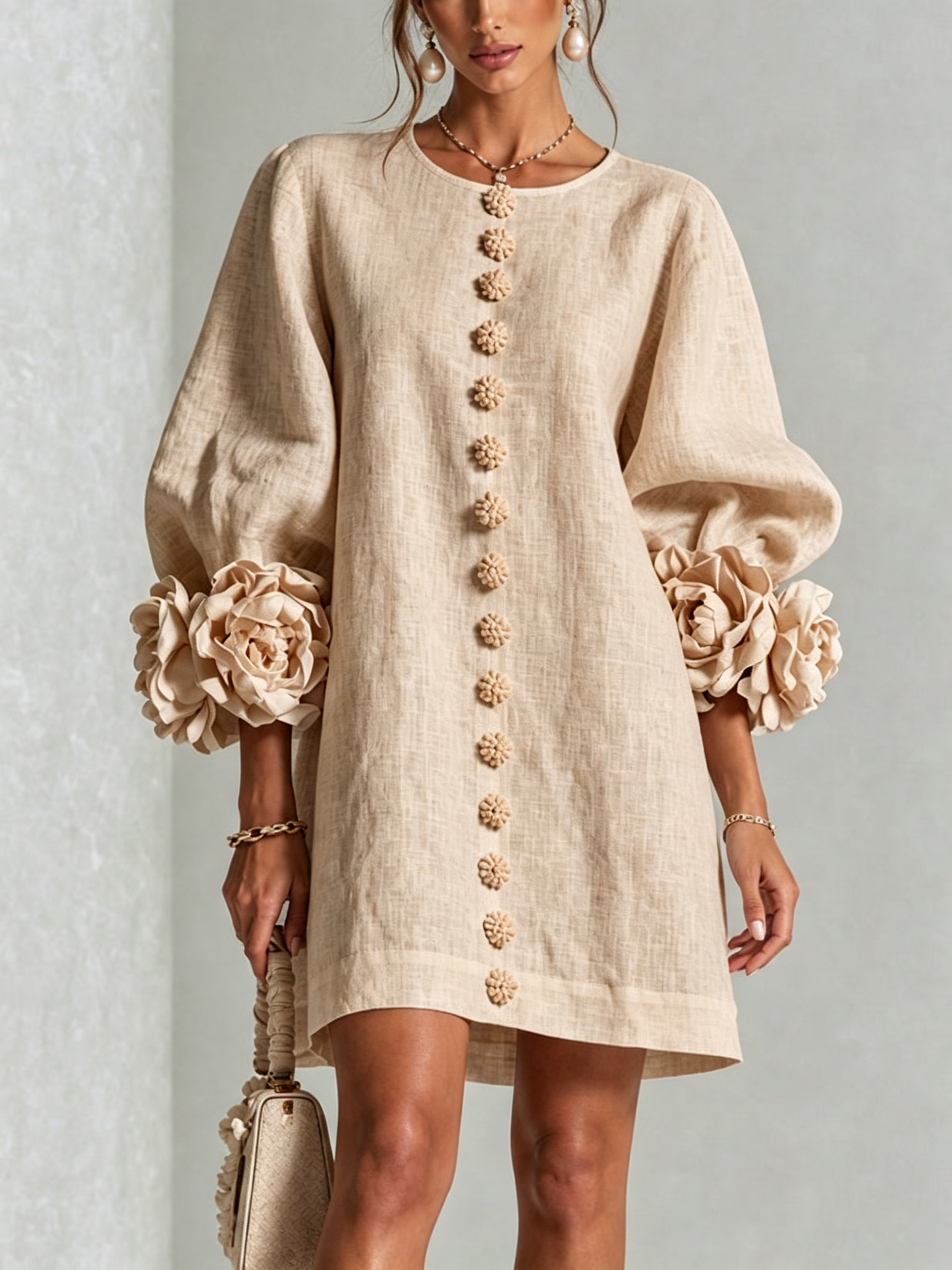 Rumi | Minivestido con estampado floral y botones, con llamativos puños florales