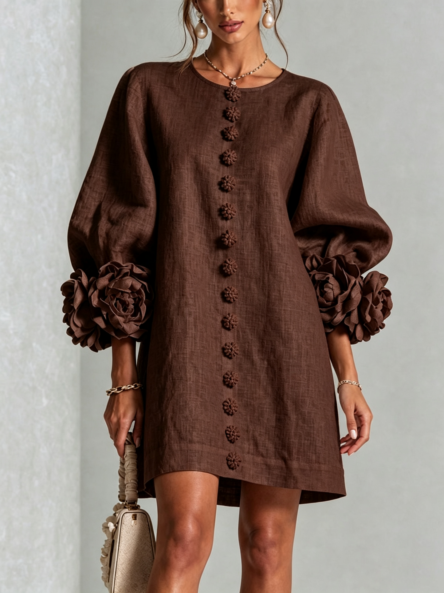 Rumi | Minivestido con estampado floral y botones, con llamativos puños florales