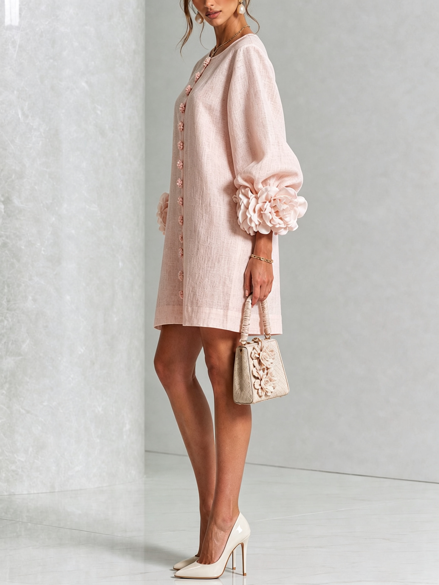 Rumi | Minivestido con estampado floral y botones, con llamativos puños florales