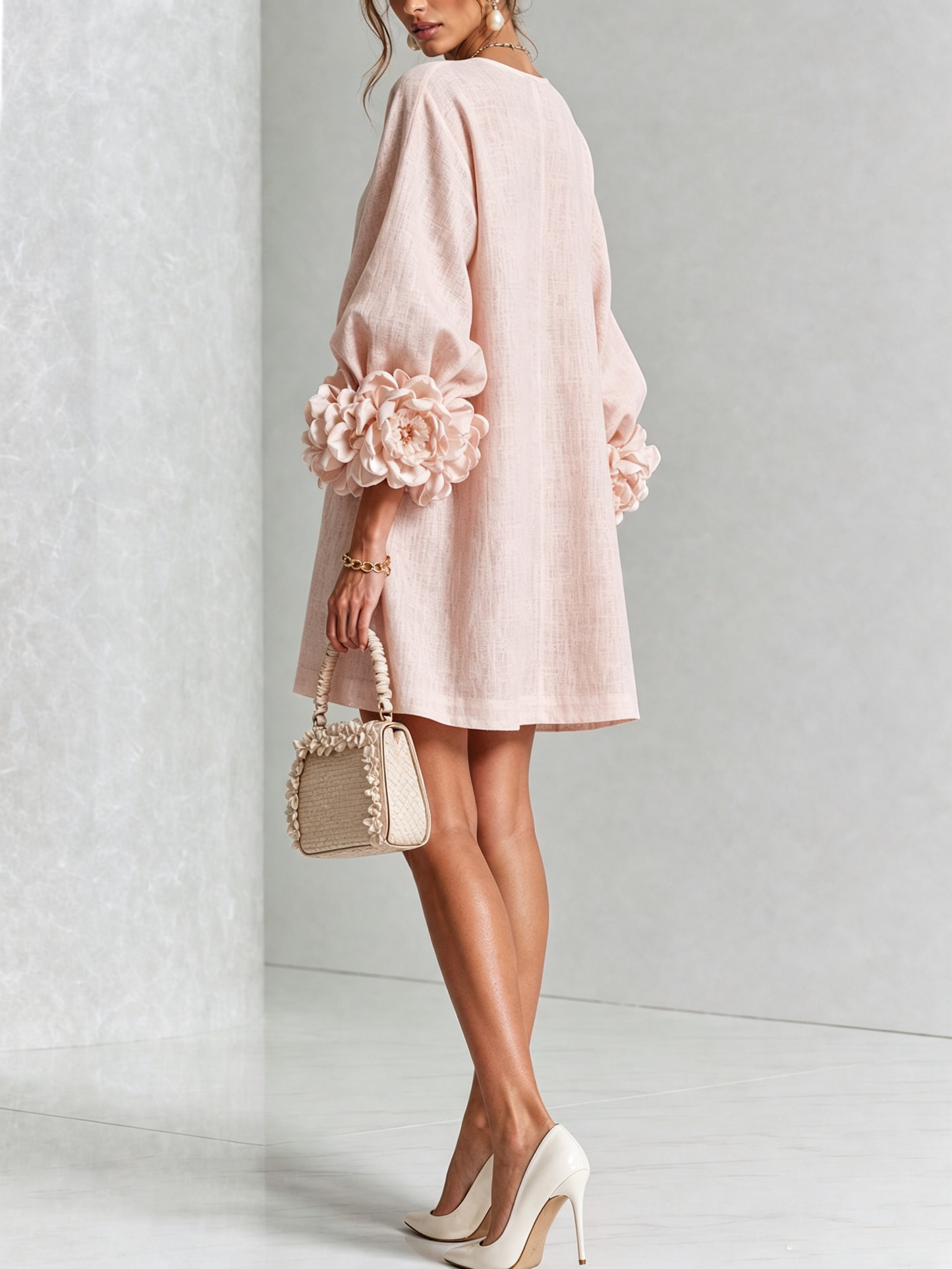 Rumi | Minivestido con estampado floral y botones, con llamativos puños florales