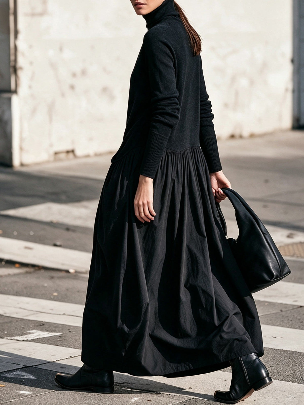 Chiara | Vestido elegante oversize con cuello alto y bolsillos decorativos